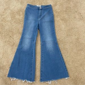 We The People Super Flare Jeans size 26
